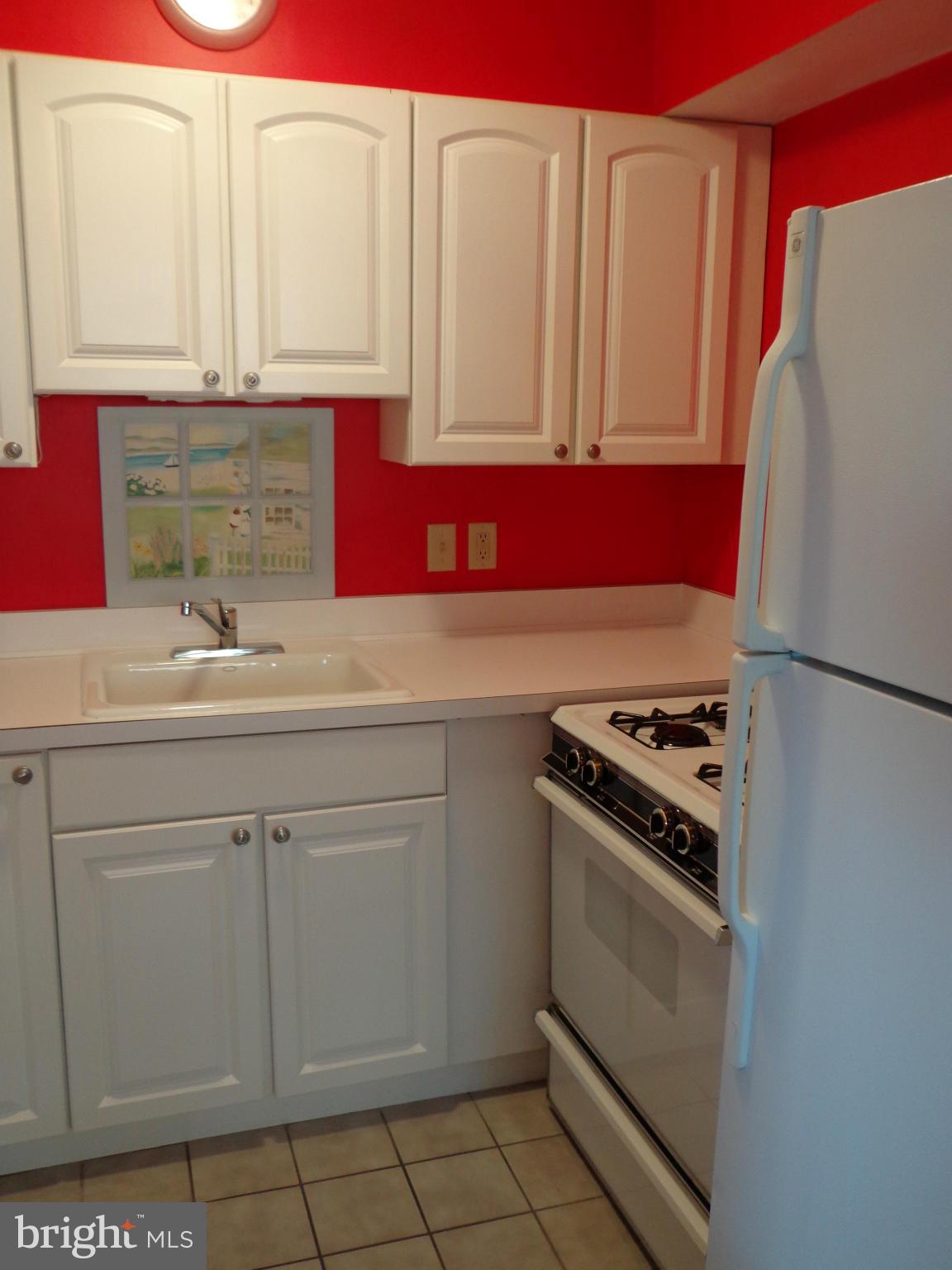521 Epsom Road, Unit TC Towson, MD 21286 - Photo 13 of 19 Kitchen