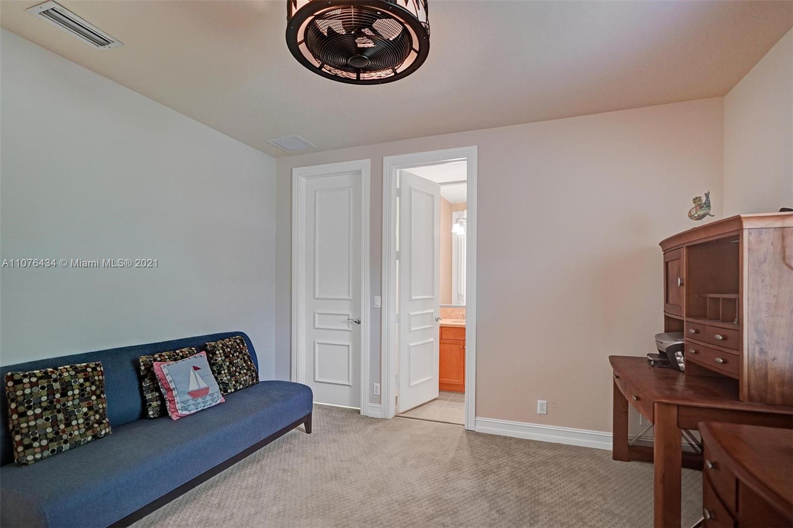 3077 Lake Ridge Lane Weston, FL 33332 - Photo 41 of 67 Gallery Image 41