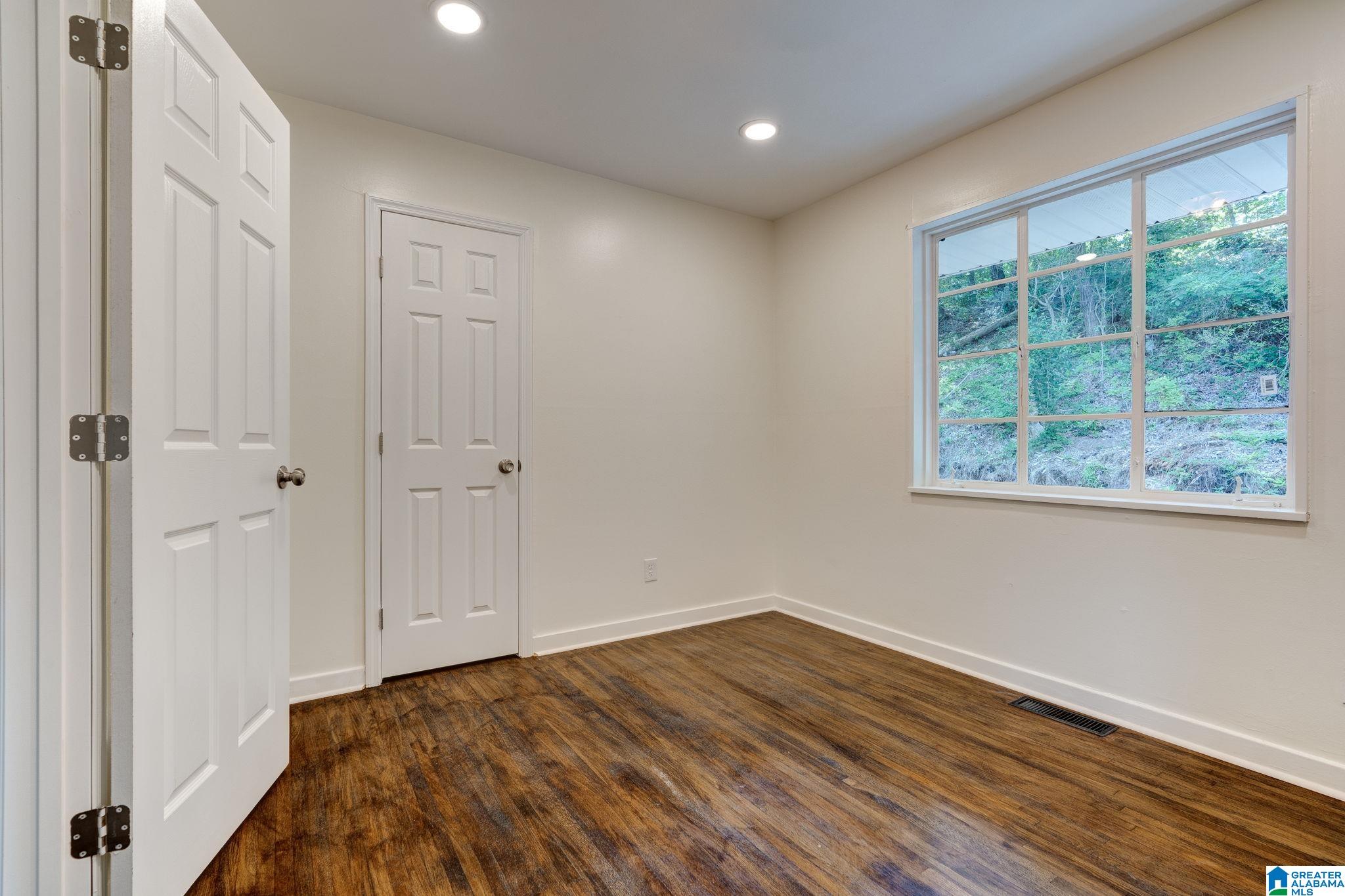 1533 Cresthill Road Birmingham, AL 35213 - Photo 17 of 22