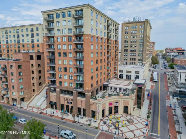 $920,000 | 240 North Water Street, Unit 651, Wilmington, NC 28401