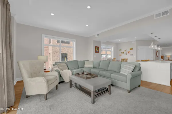 $920,000 | 240 North Water Street, Unit 651, Wilmington, NC 28401