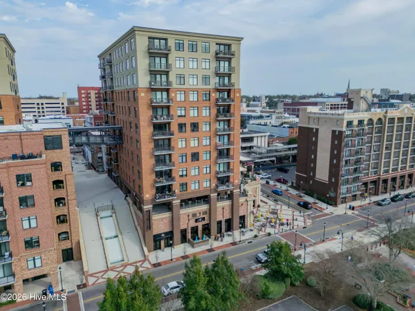 $920,000 | 240 North Water Street, Unit 651, Wilmington, NC 28401