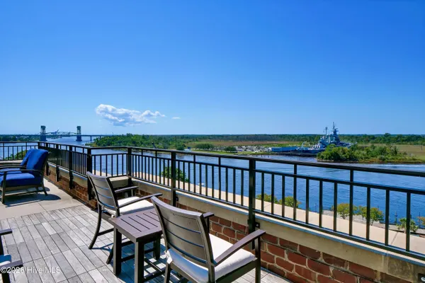 $920,000 | 240 North Water Street, Unit 651, Wilmington, NC 28401