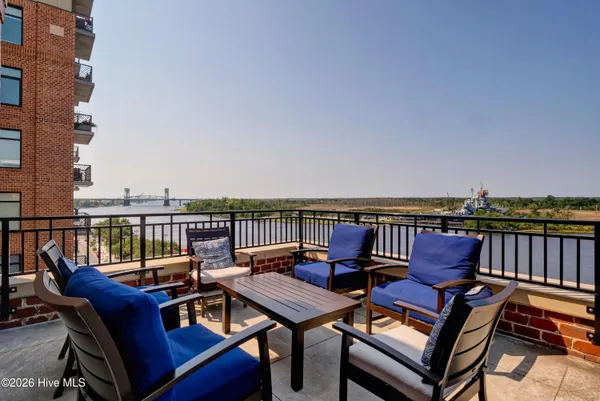$920,000 | 240 North Water Street, Unit 651, Wilmington, NC 28401