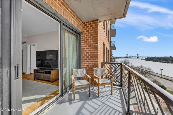 $920,000 | 240 North Water Street, Unit 651, Wilmington, NC 28401