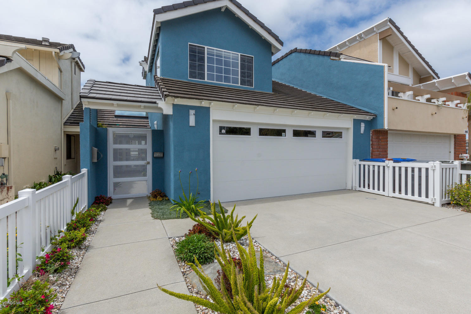 2005 Kingsbridge Way Oxnard, CA 93035 - Photo 2 of 33 2005 Kingsbridge Way Oxnard CA-002-2-Kin