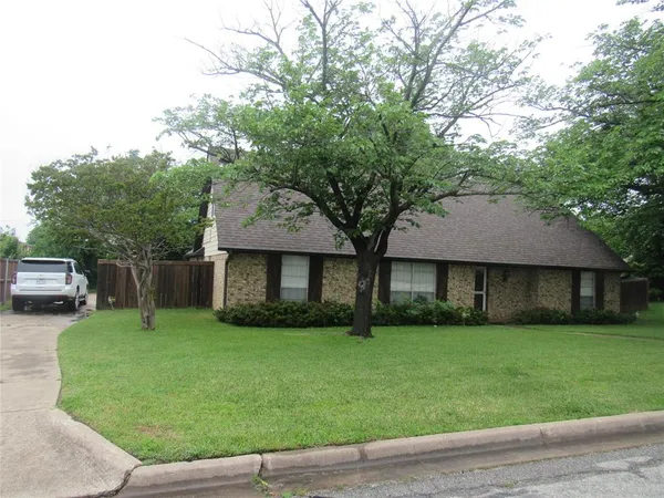 $2,500 | 720 Blanton Drive, Sherman, TX 75092