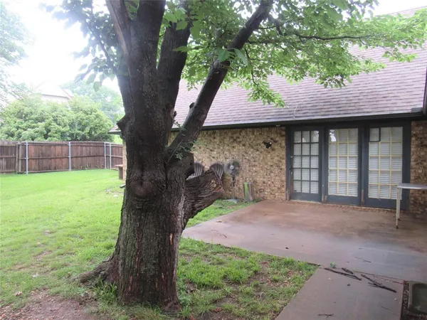 $2,500 | 720 Blanton Drive, Sherman, TX 75092