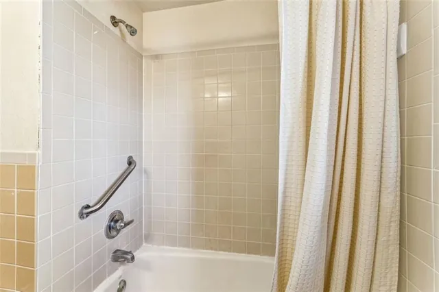 $325,000 | 8712 Conser Street, Overland Park, KS 66212