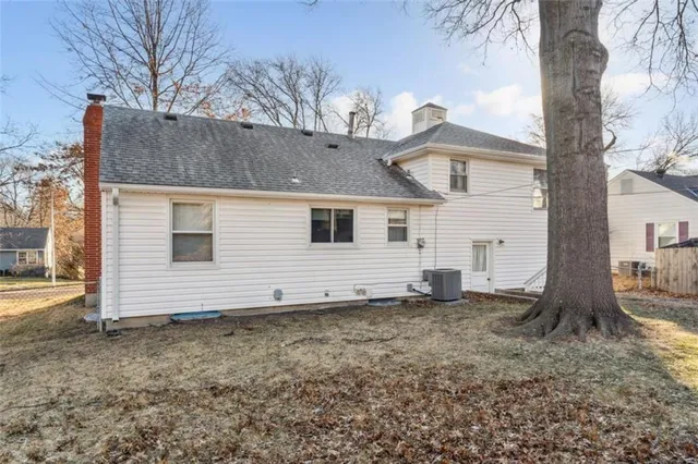 $325,000 | 8712 Conser Street, Overland Park, KS 66212