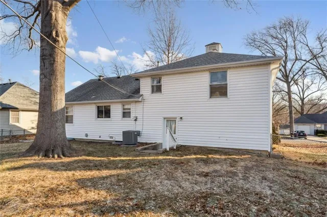 $325,000 | 8712 Conser Street, Overland Park, KS 66212