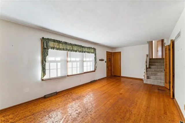 $325,000 | 8712 Conser Street, Overland Park, KS 66212