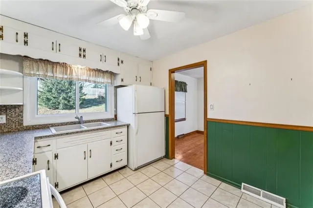 $325,000 | 8712 Conser Street, Overland Park, KS 66212