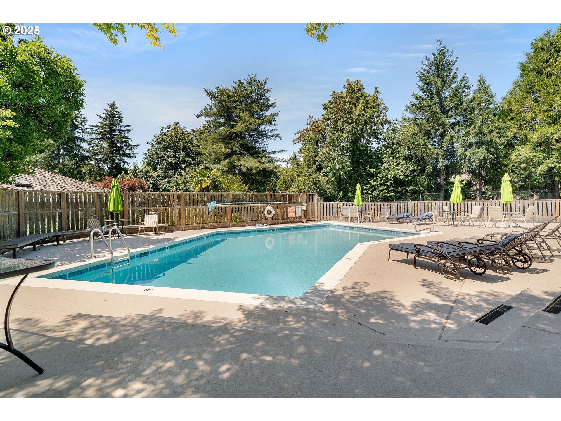 511 Southwest Colony Drive Portland, OR 97219 - Photo 41 of 46 a view of a backyard