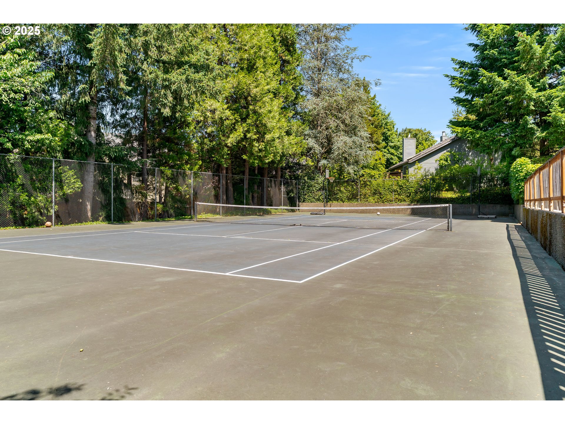 511 Southwest Colony Drive Portland, OR 97219 - Photo 43 of 46 a view of a tennis court