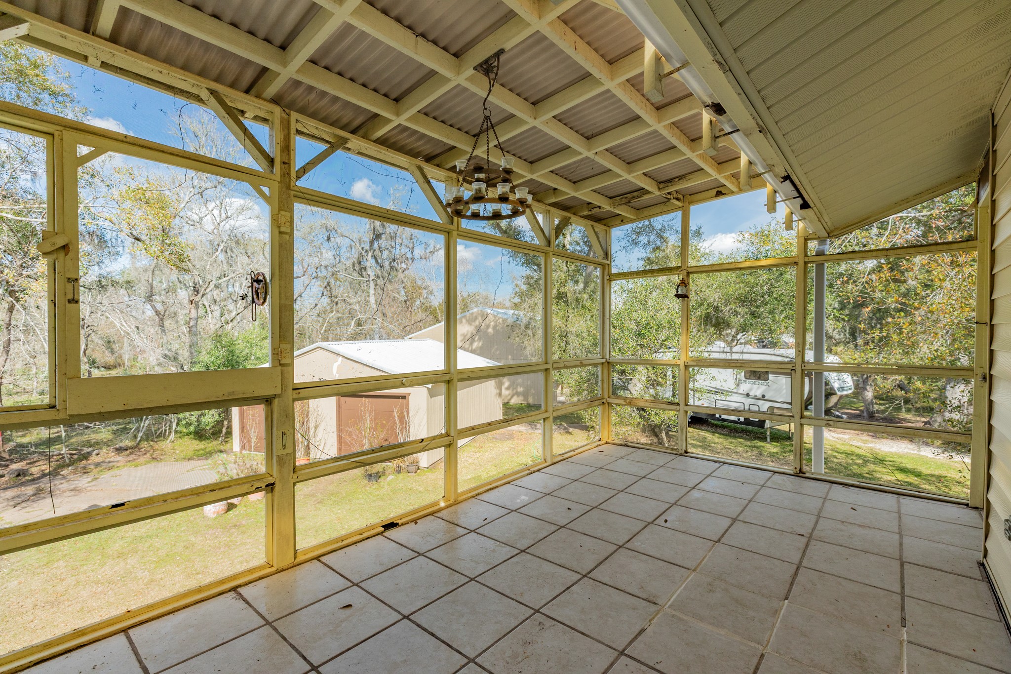 703 County Road 605 Angleton, TX 77515 - Photo 19 of 35