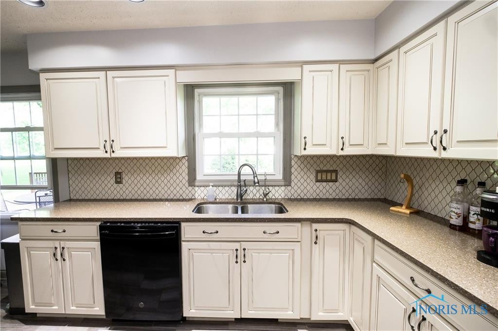829 Burr Road Wauseon, OH 43567 - Photo 12 of 36 Gallery Image 12
