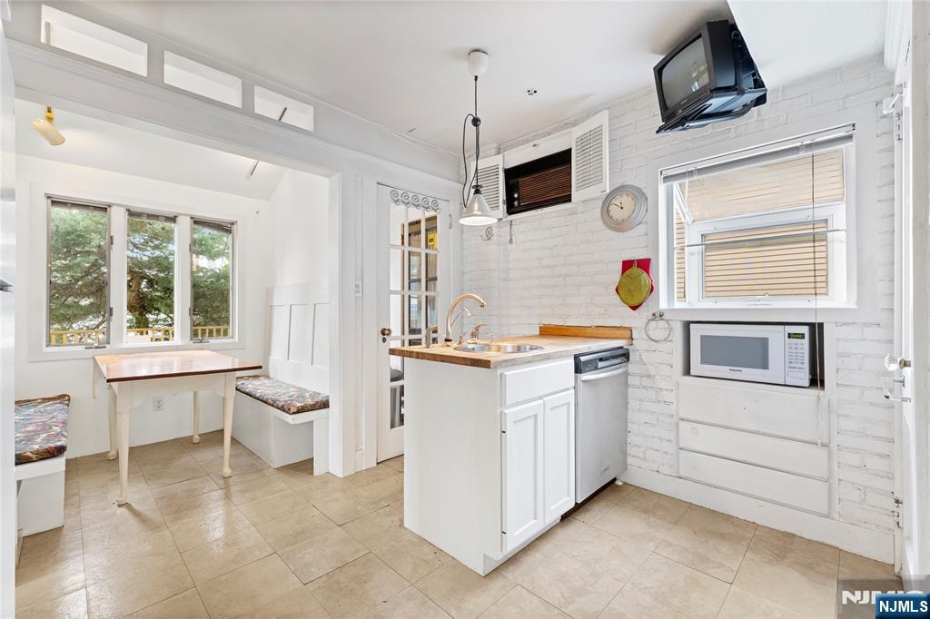 363 Kaplan Avenue Hackensack, NJ 07601 - Photo 12 of 31