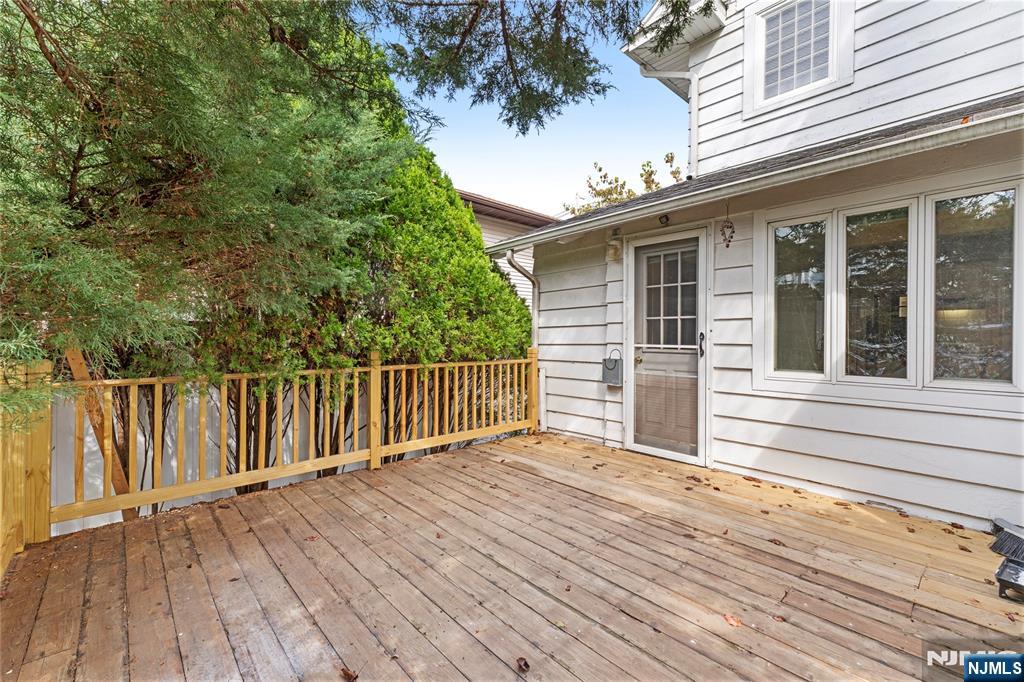 363 Kaplan Avenue Hackensack, NJ 07601 - Photo 24 of 31