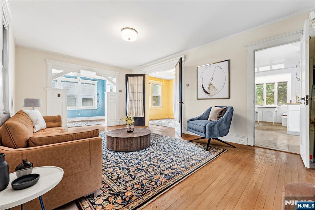 363 Kaplan Avenue Hackensack, NJ 07601 - Photo 5 of 31