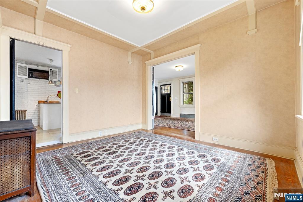 363 Kaplan Avenue Hackensack, NJ 07601 - Photo 9 of 31