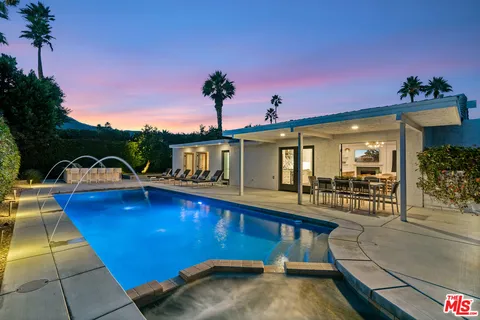 $995,000 | 2251 East Calle Papagayo, Palm Springs, CA 92262