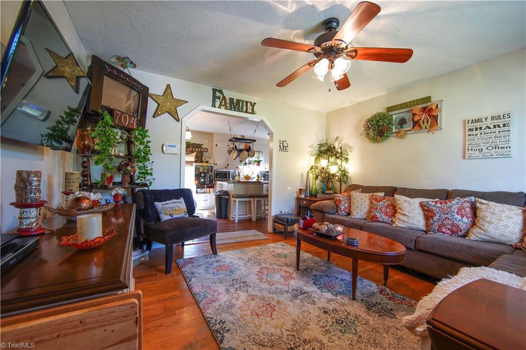 704 George Hege Road Lexington, NC 27295 - Photo 8 of 37 Gallery Image 8