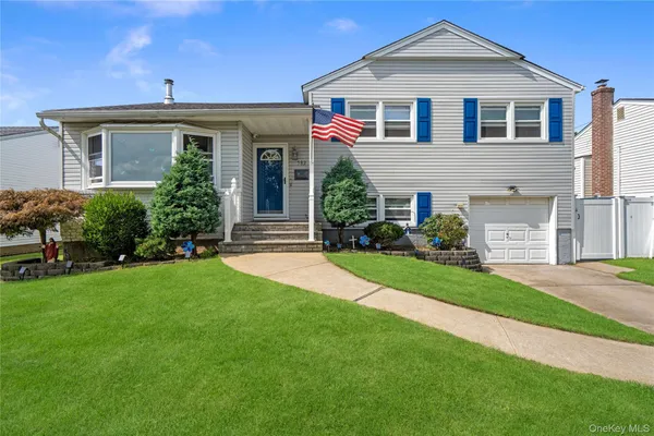 $885,000 | 582 Benton Road, East Meadow, NY 11554