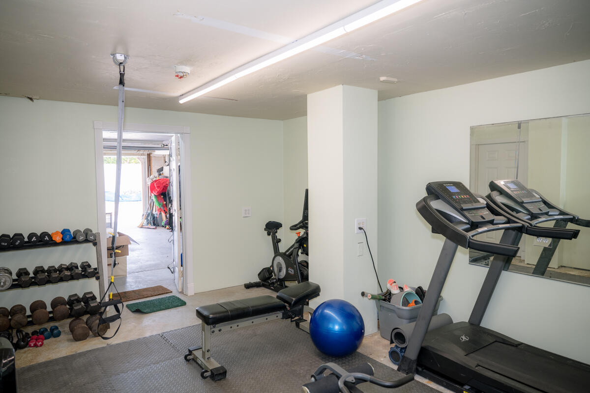 464 Lime Drive Key Largo, FL 33037 - Photo 12 of 96 a view of a room with gym equipment
