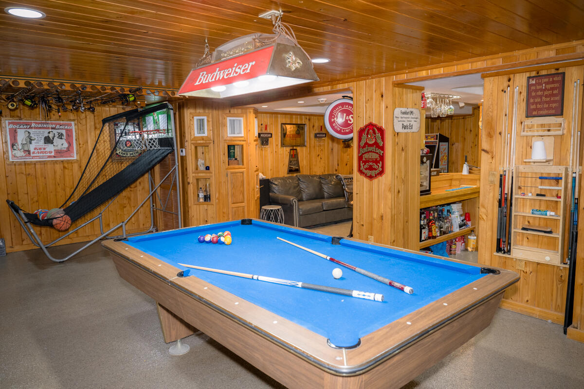 464 Lime Drive Key Largo, FL 33037 - Photo 15 of 96 Rec Room/Bar