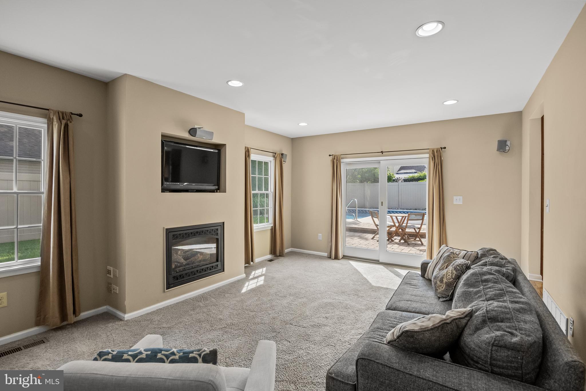 4 Meadowrue Drive Mount Laurel, NJ 08054 - Photo 20 of 52 Family Room