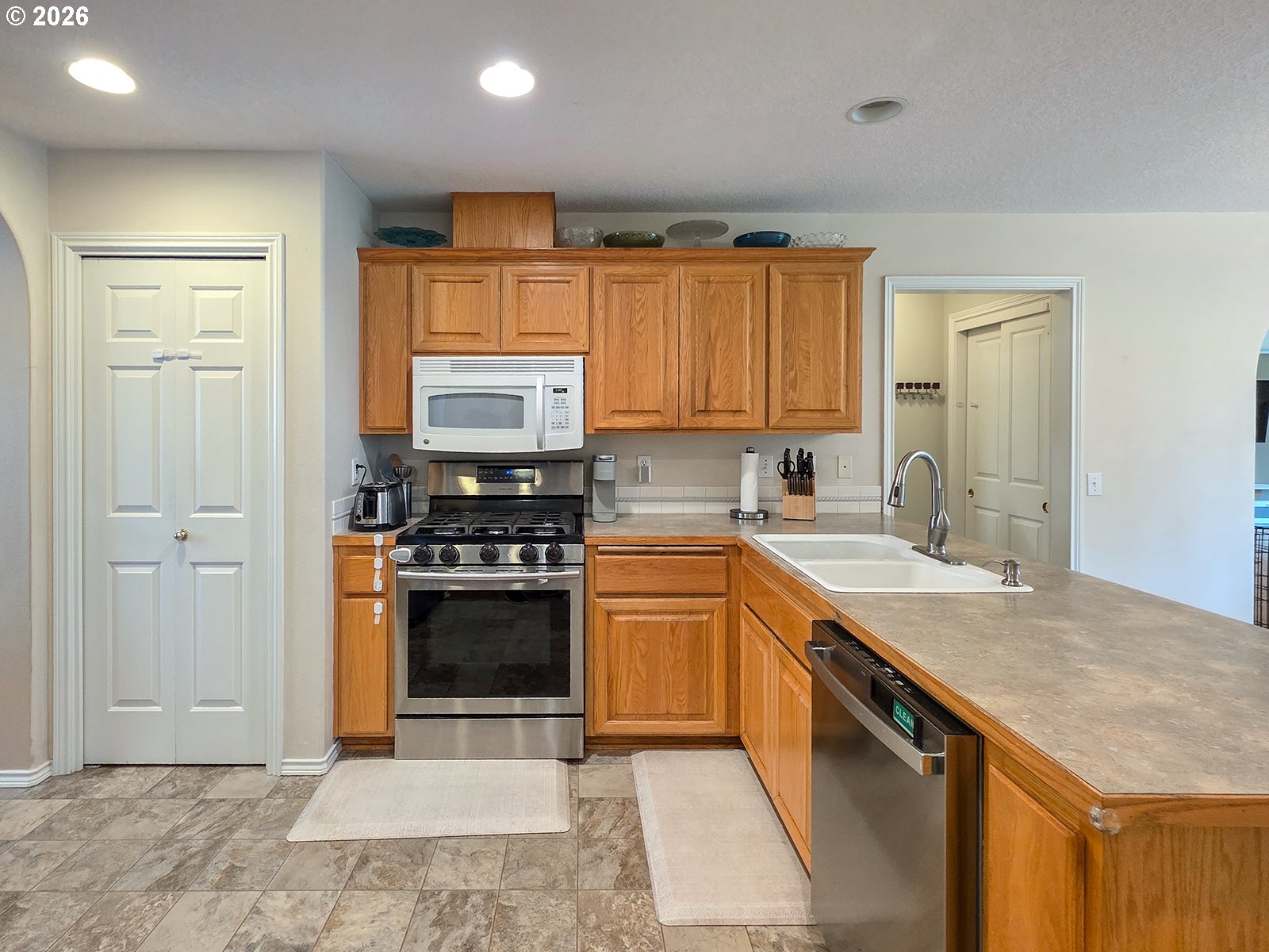 22297 Northeast Failing Street Fairview, OR 97024 - Photo 10 of 41