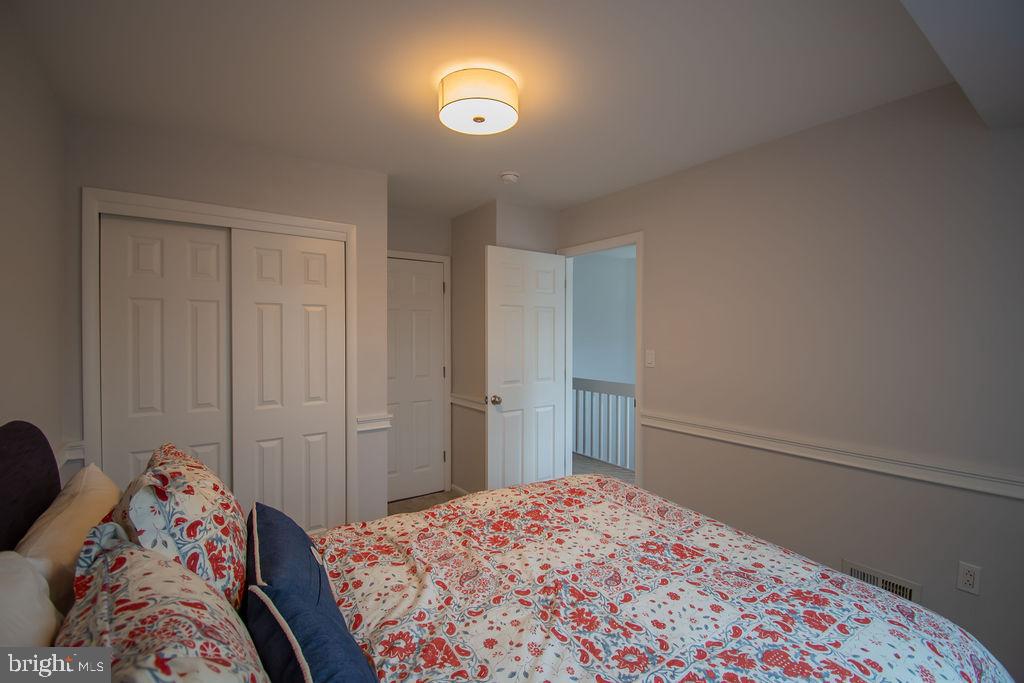 1 Mine Road Monroe Township, NJ 08831 - Photo 16 of 22 Guest room