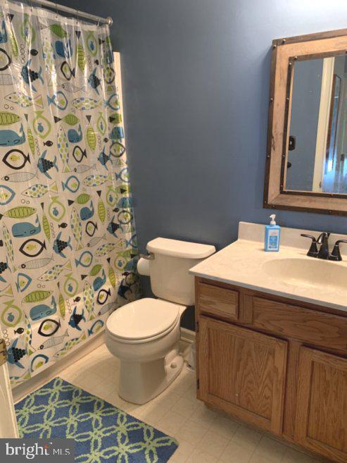 20 Country Road Perkasie, PA 18944 - Photo 19 of 19 Hall Bath