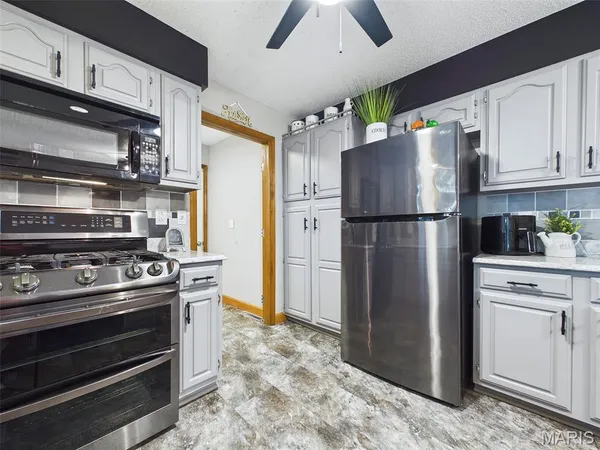 $335,000 | 193 Meadow Drive, Bethalto, IL 62010