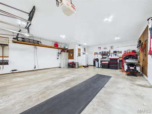 $335,000 | 193 Meadow Drive, Bethalto, IL 62010