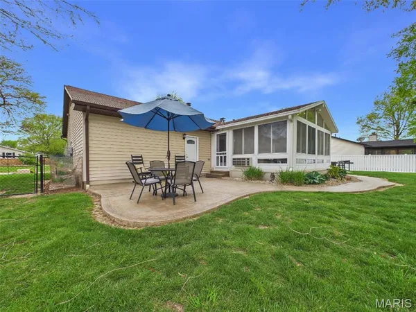 $335,000 | 193 Meadow Drive, Bethalto, IL 62010
