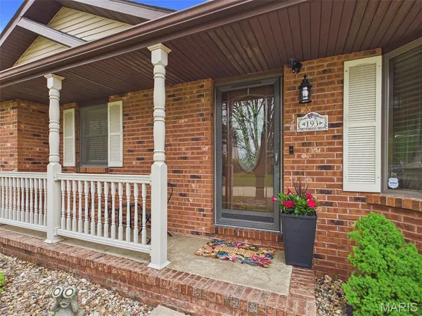 $335,000 | 193 Meadow Drive, Bethalto, IL 62010