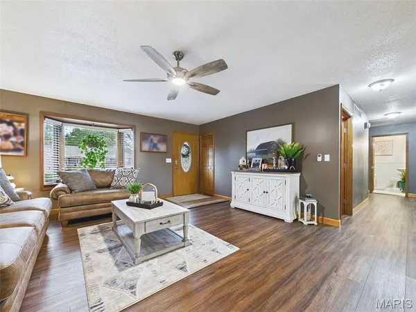 $335,000 | 193 Meadow Drive, Bethalto, IL 62010