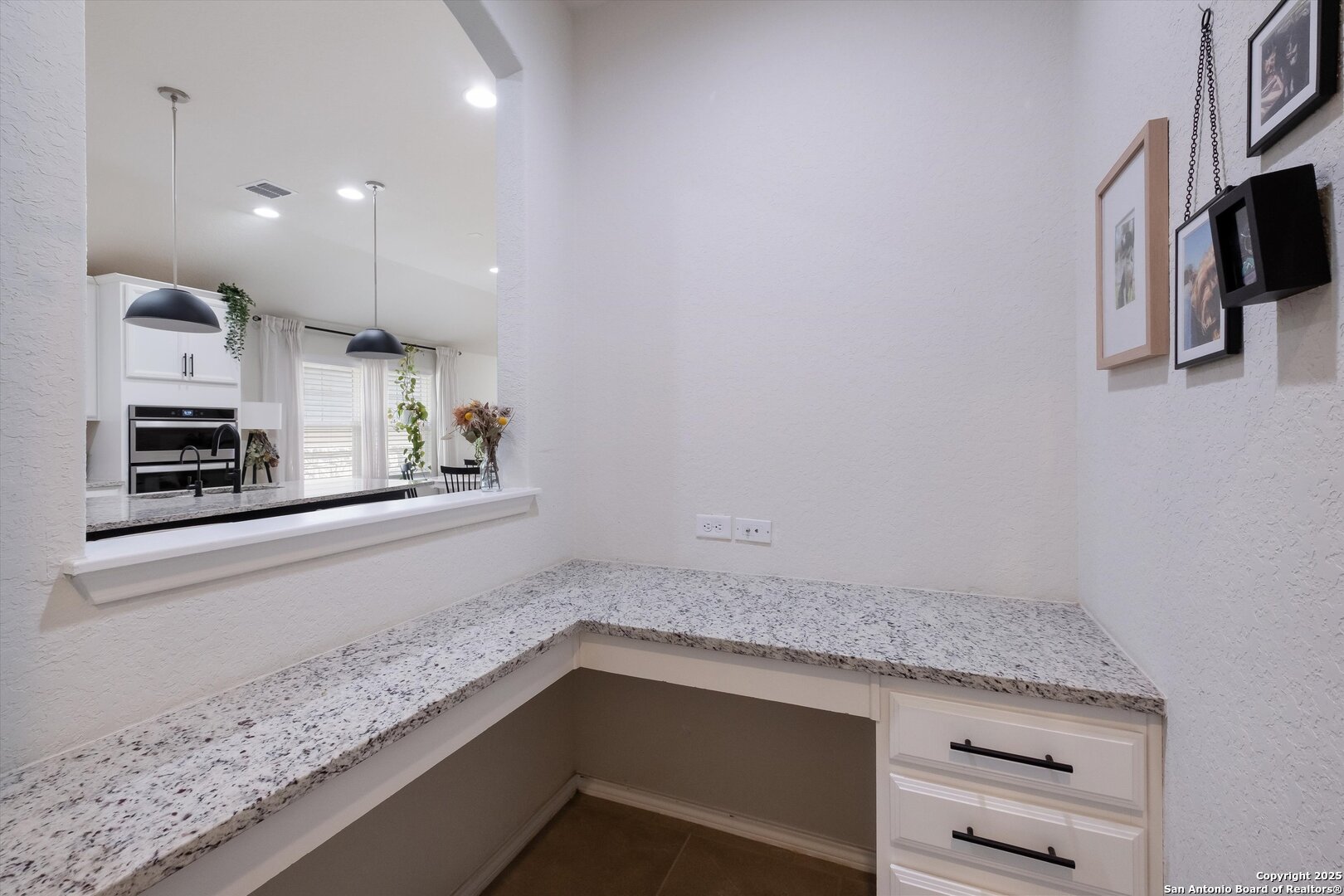 9029 Curling Post Schertz, TX 78154 - Photo 9 of 53 a view of kitchen and microwave
