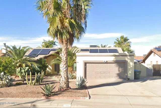 $2,000 | 4934 West Grovers Avenue, Glendale, AZ 85308