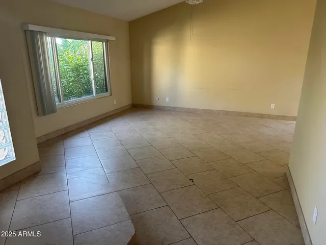 $2,000 | 4934 West Grovers Avenue, Glendale, AZ 85308