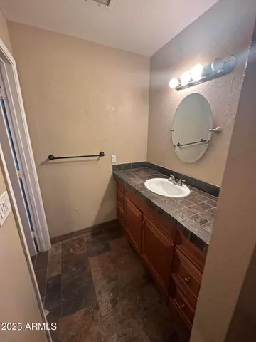 $2,000 | 4934 West Grovers Avenue, Glendale, AZ 85308