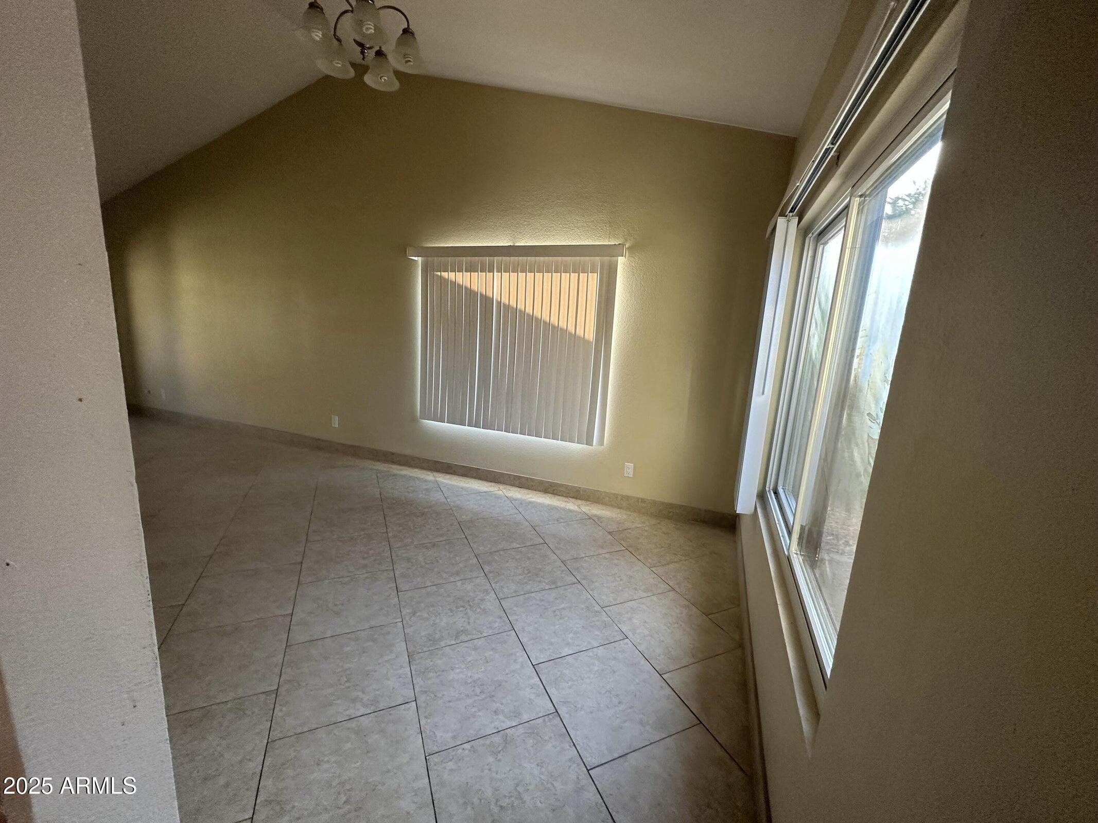 4934 West Grovers Avenue Glendale, AZ 85308 - Photo 6 of 11 IMG_6143