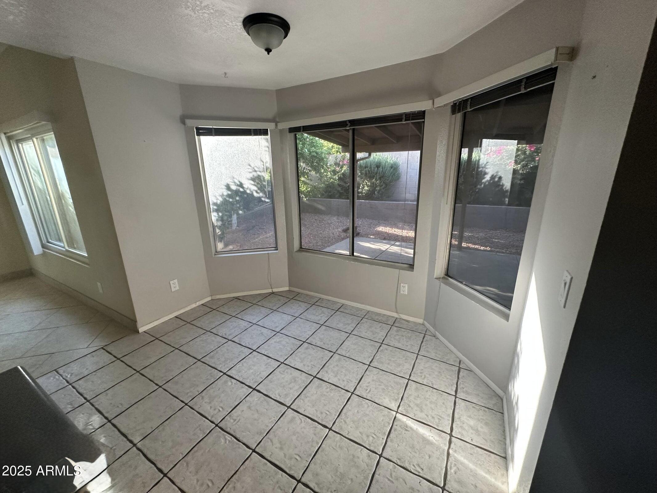 4934 West Grovers Avenue Glendale, AZ 85308 - Photo 9 of 11 IMG_6145