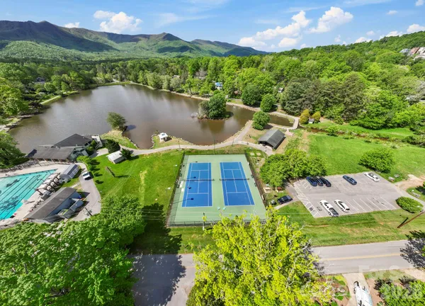 $699,000 | 11 Carolina Corner Drive, Black Mountain, NC 28711