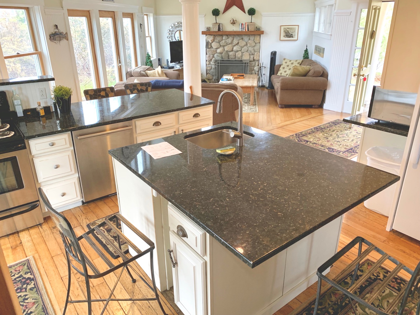650 Lighthouse Road Aquinnah, MA 02535 - Photo 41 of 57 Gallery Image 41