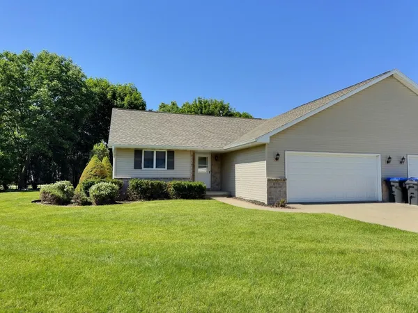 $350,000 | W3181 Westowne Court, Appleton, WI 54915