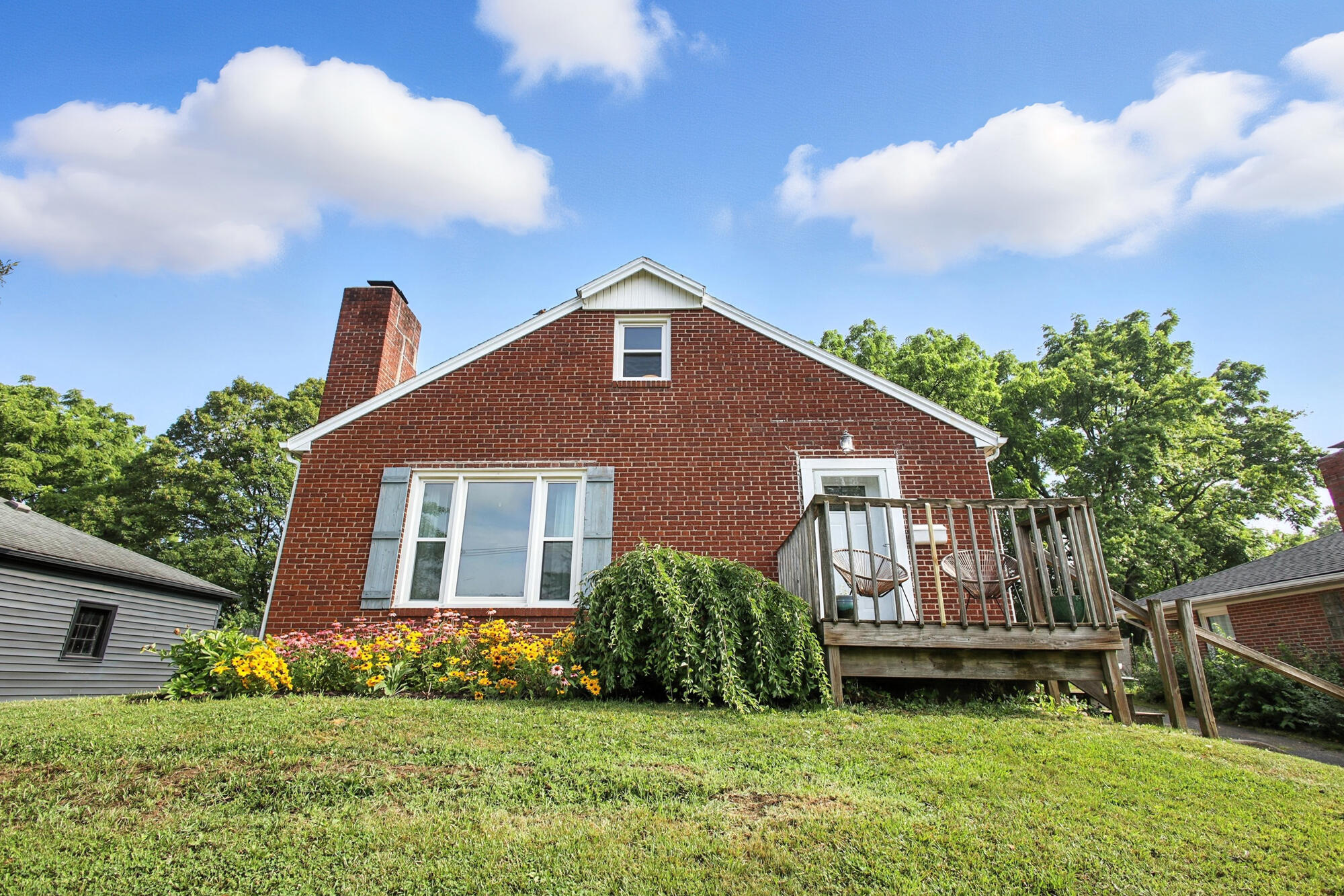 706 West Harding Road Springfield, OH 45504 - Photo 1 of 40 Gallery Image 1