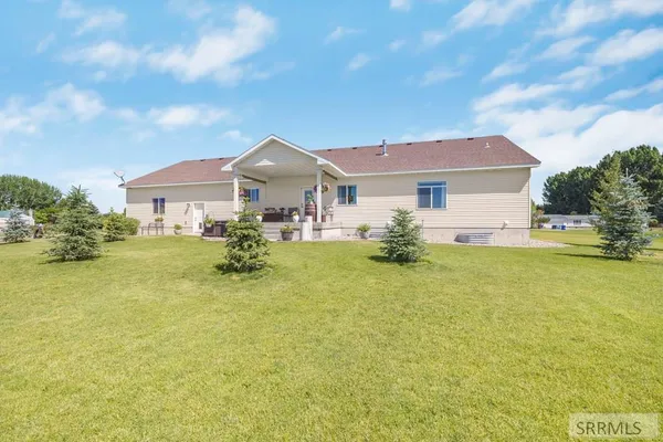 $780,000 | 3552 East 630 North, Menan, ID 83434